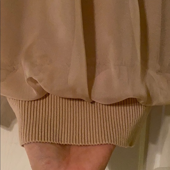 No Name Top. - Picture 5 of 8